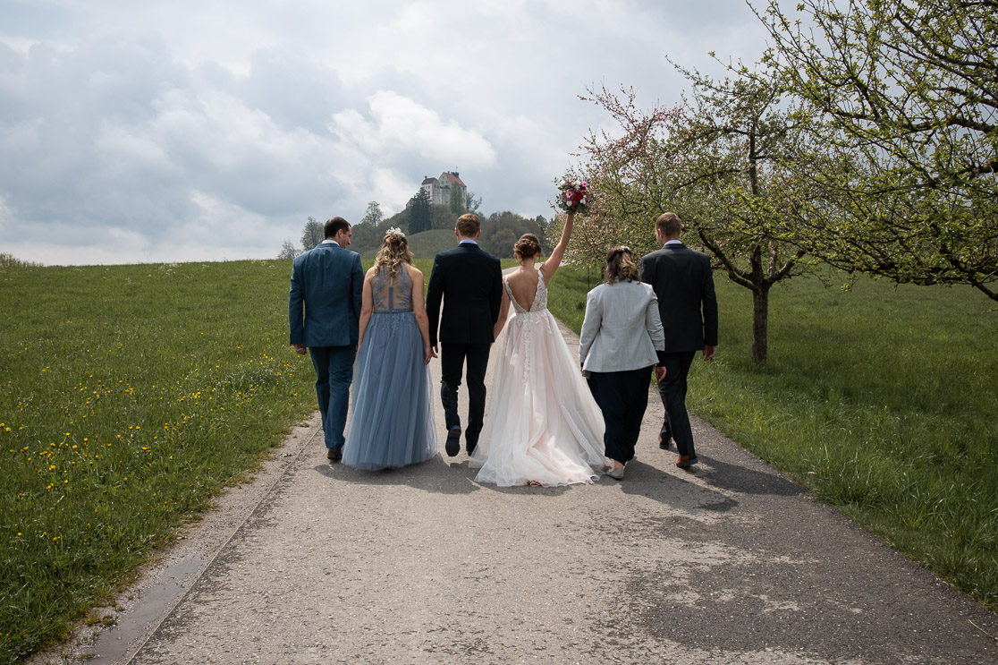 Hochzeit mit Trauzeugen in Waldburg